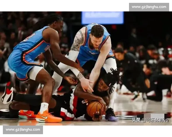 杨瀚森开拓者首日：拥抱阿夫迪亚，笑谈汉堡，16 号球衣开启新章